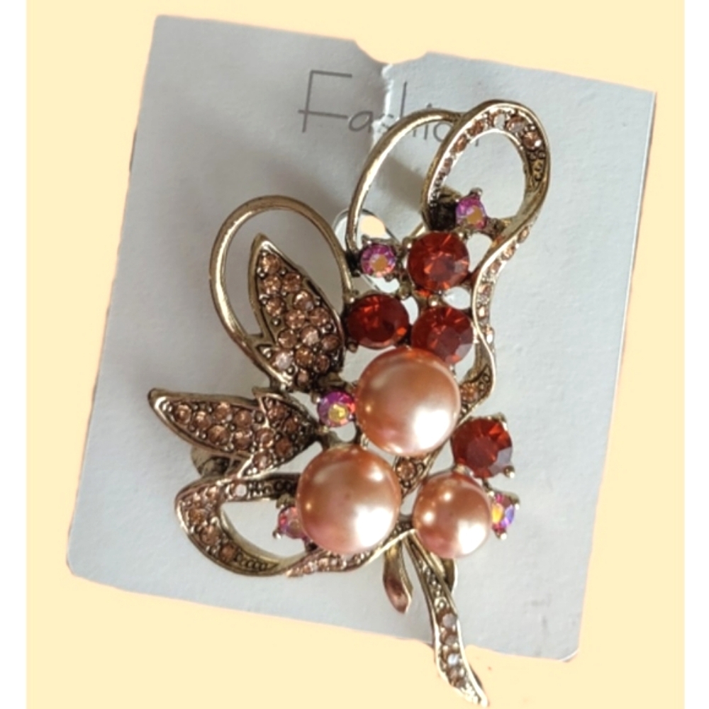 Petals & Peach Pearls in Rose Gold Fashion Brooch